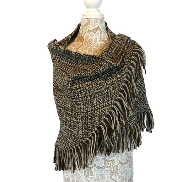 NWT SONSEEKER SHAWLS Woven comforts Handmade shawl fishermen's wool - Picture 5 of 12